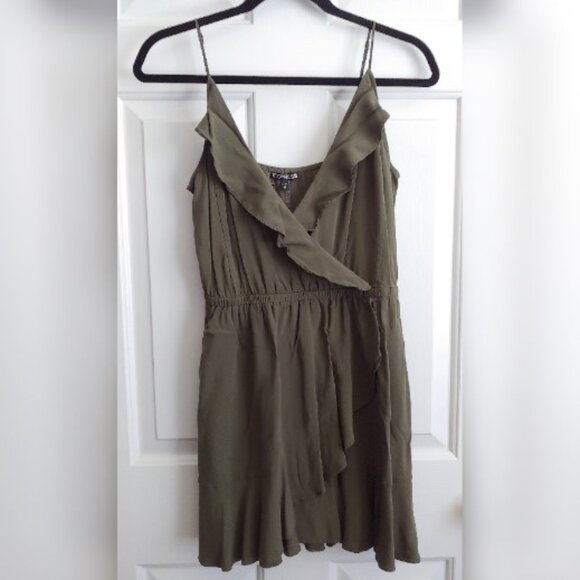 EXPRESS Ruffle Dress Olive Green Size M - Picture 2 of 8